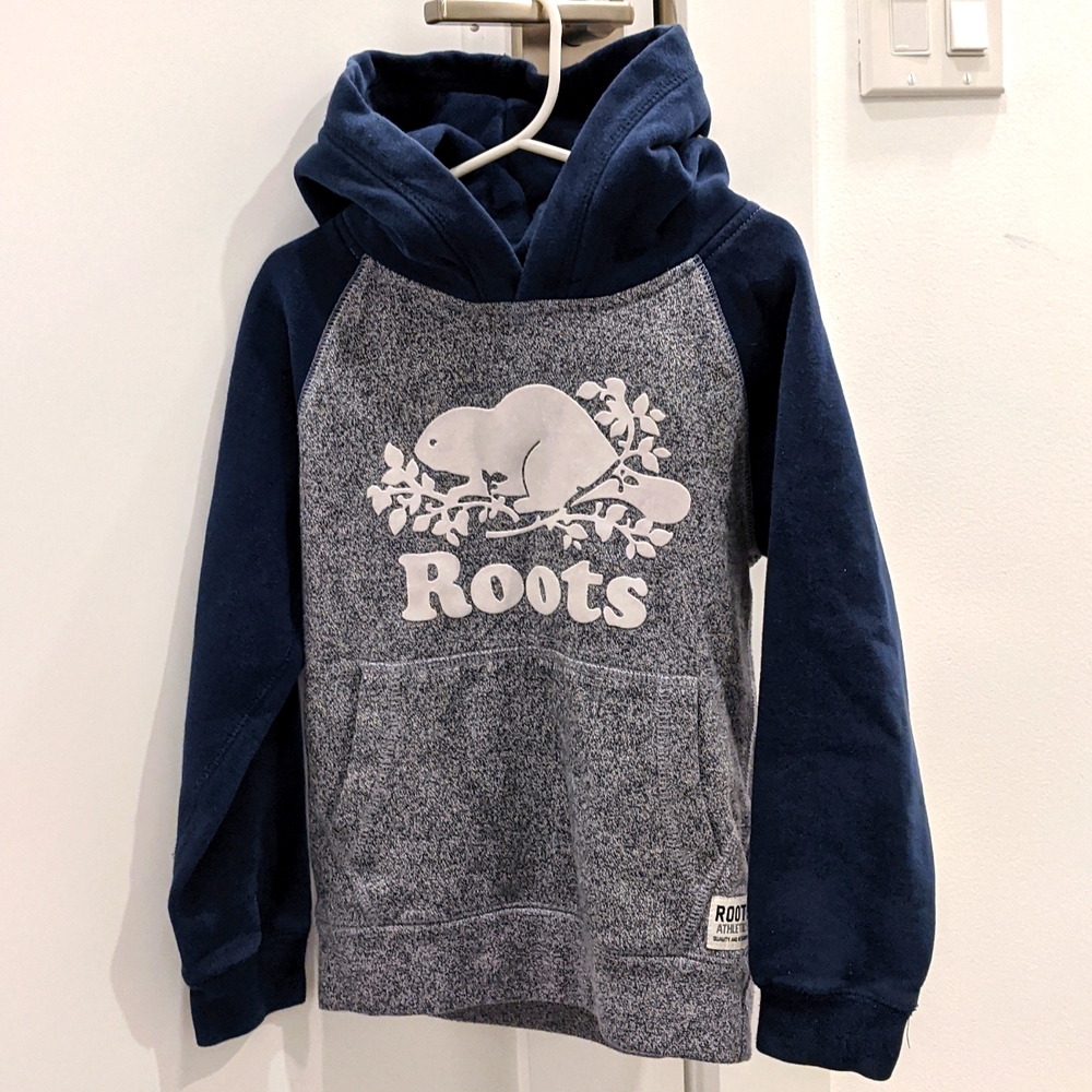 Roots Kids Hoodie - size S (5T-6T)